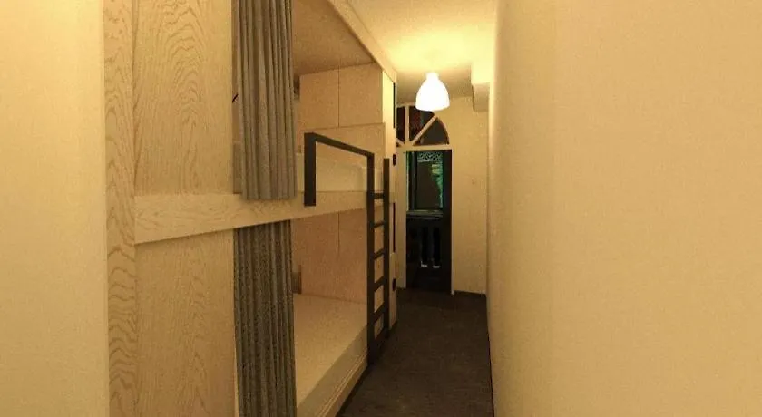 Capsule@Hive Bugis Hostel Singapore